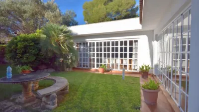 Chalet on Avinguda Romani, 14 photo 19