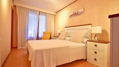 Chalet on Avinguda Romani, 14 photo 21