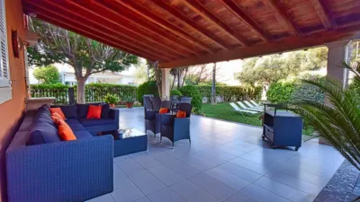 Chalet on Avinguda Romani, 14 photo 27