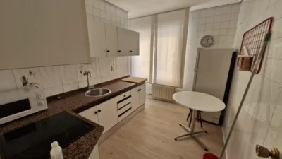 Piso en alquiler en Avenida de España, Centro (Logroño) de 800 €<span>/mes</span>