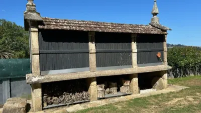 Rustic chalet in Vía Anceis Cambre photo 3