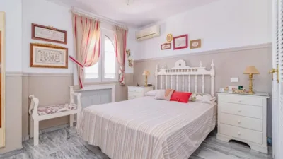 Semi-detached house on Mozart Street photo 20