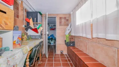 Semi-detached house on Mozart Street photo 37
