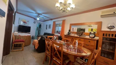 House on Calle Real photo 2