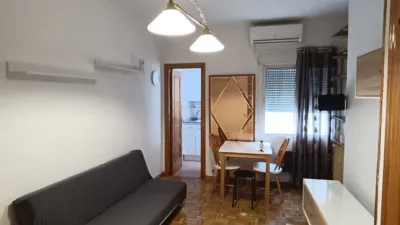 Estudio en alquiler en Calle de Valverde - Imagen 3