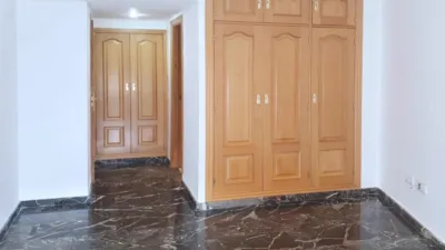 Piso en alquiler en Avenida de la Constitución, cerca de Calle de Santo Domingo Savio - Imagen 3