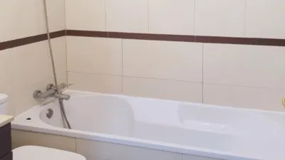 Piso en alquiler en Avenida de la Constitución, cerca de Calle de Santo Domingo Savio - Imagen 9