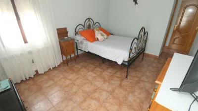 Chalet unifamiliar en venta en Torrelaguna, Torrelaguna de 400.000 €