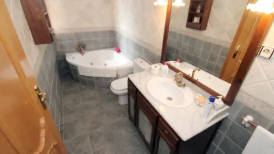 Chalet unifamiliar en venta en Torrelaguna, Torrelaguna de 400.000 €