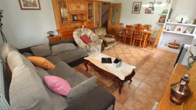 Chalet unifamiliar en venta en Torrelaguna, Torrelaguna de 400.000 €