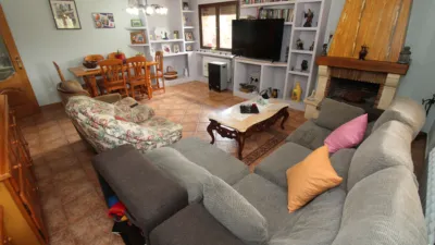 Chalet unifamiliar en venta en Torrelaguna, Torrelaguna de 400.000 €
