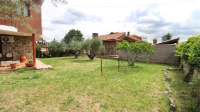 Chalet unifamiliar en venta en Torrelaguna, Torrelaguna de 400.000 €