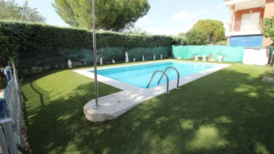 Detached family home on Calle de las Acacias photo 2
