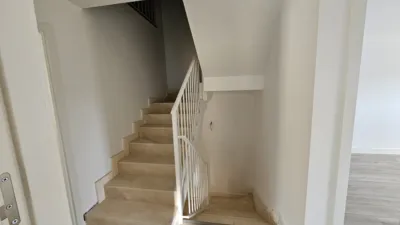 Chalet unifamiliar en alquiler en Calle del Obispo Antonio Palenzuela, La Lastrilla de 1.500 €<span>/mes</span>