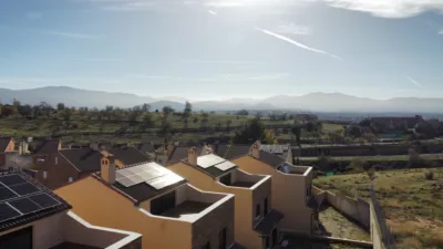 Chalet unifamiliar en alquiler en Calle del Obispo Antonio Palenzuela, La Lastrilla de 1.500 €<span>/mes</span>