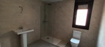 Chalet en alquiler en Calle del Obispo Antonio Palenzuela, 11, La Lastrilla de 1.500 €<span>/mes</span>