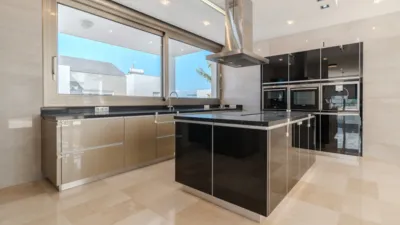 Single-family home in Costa Adeje photo 13