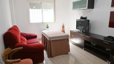 Piso en venta en Calle de Santa Lucía, cerca de Calle de San Ramón, Zona Parque de la Ermita (Churriana de La Vega) de 189.900 €