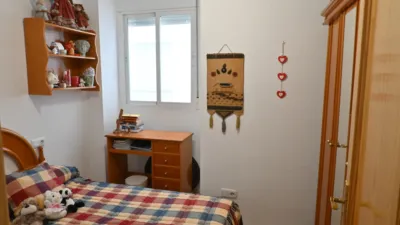Piso en venta en Calle de Santa Lucía, cerca de Calle de San Ramón, Zona Parque de la Ermita (Churriana de La Vega) de 189.900 €