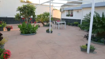 Casa en venta en Calle Gredos, La Zubia de 360.000 €