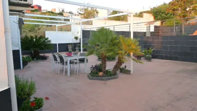 Casa en venta en Calle Gredos, La Zubia de 360.000 €