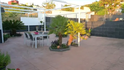 Casa en venta en Calle Gredos, La Zubia de 360.000 €