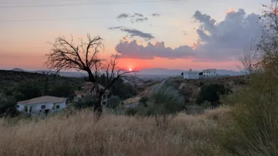 Casa en venta en Calle Gredos, La Zubia de 360.000 €