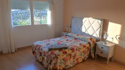 Casa en venta en Calle Gredos, La Zubia de 360.000 €