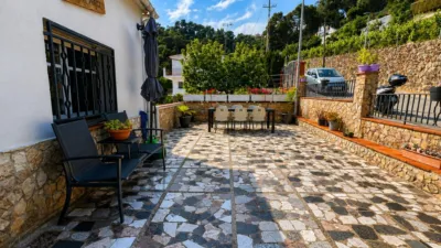 Single-family home on Calle Moral photo 2
