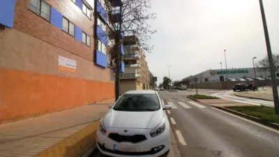 Local comercial en alquiler en Avenida de La Transhumancia, Número 23 - Más