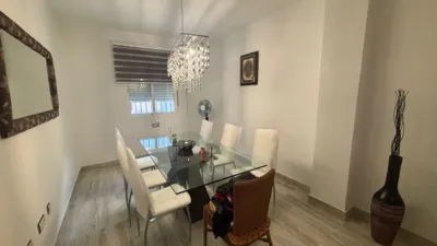 Chalet adosado en venta en Calle de Monfragüe, 1, Arco Norte-Avenida de España (Distrito Zona Centro. Dos Hermanas) de 286.990 €