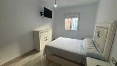 Chalet adosado en venta en Calle de Monfragüe, 1, Arco Norte-Avenida de España (Distrito Zona Centro. Dos Hermanas) de 286.990 €