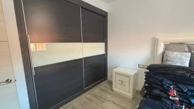 Chalet adosado en venta en Calle de Monfragüe, 1, Arco Norte-Avenida de España (Distrito Zona Centro. Dos Hermanas) de 286.990 €