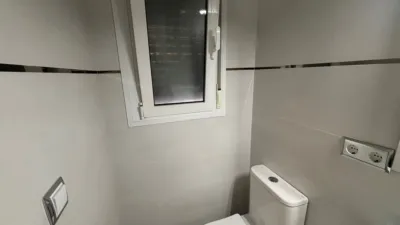 Chalet adosado en venta en Calle de Monfragüe, 1, Arco Norte-Avenida de España (Distrito Zona Centro. Dos Hermanas) de 286.990 €