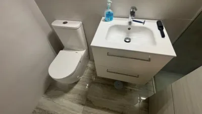 Chalet adosado en venta en Calle de Monfragüe, 1, Arco Norte-Avenida de España (Distrito Zona Centro. Dos Hermanas) de 286.990 €