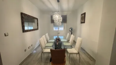 Chalet adosado en venta en Calle de Monfragüe, 1, Arco Norte-Avenida de España (Distrito Zona Centro. Dos Hermanas) de 286.990 €