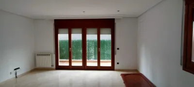 House in Olot photo 2