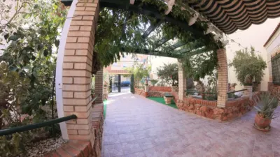 House on Carrera San Isidro Street photo 4