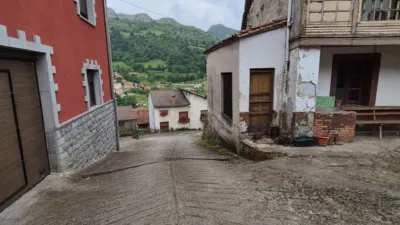House on La Ferrera Street photo 20