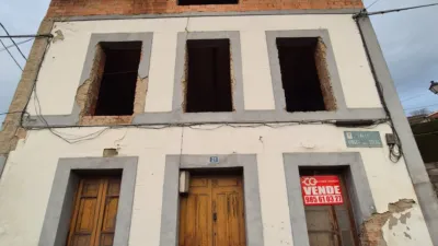 House on Calle Virgen del Otero photo 5