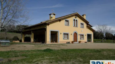 Rustic Finca on Calle Diseminados