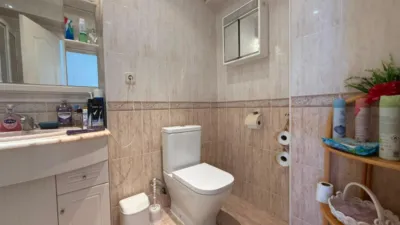 Apartment on Avenida Torre Ladeada, No. 1015 photo 17