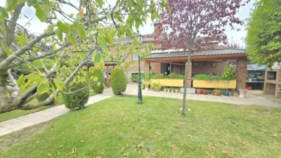 Chalet unifamiliar en venta en Calle del Mar Egeo, El Guijo-Colonia España (Galapagar) de 680.000 €