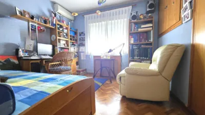 Chalet unifamiliar en venta en Calle del Mar Egeo, El Guijo-Colonia España (Galapagar) de 680.000 €