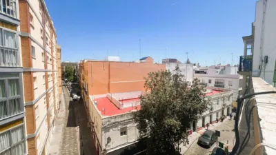 Piso en venta en Calle de la Rosa, La Caleta-La Viña (Cádiz Capital) de 180.000 €