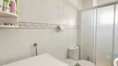 Piso en venta en Calle de la Rosa, La Caleta-La Viña (Cádiz Capital) de 180.000 €