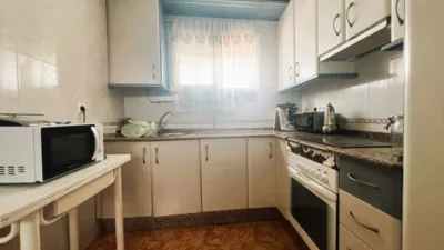 Piso en venta en Calle de la Rosa, La Caleta-La Viña (Cádiz Capital) de 180.000 €
