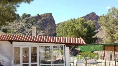 Rustic chalet on Calle Moralillo photo 10