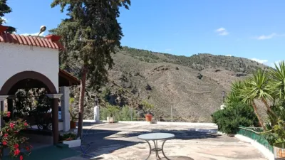 Rustic chalet on Calle Moralillo photo 43