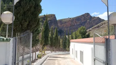 Rustic chalet on Calle Moralillo photo 5